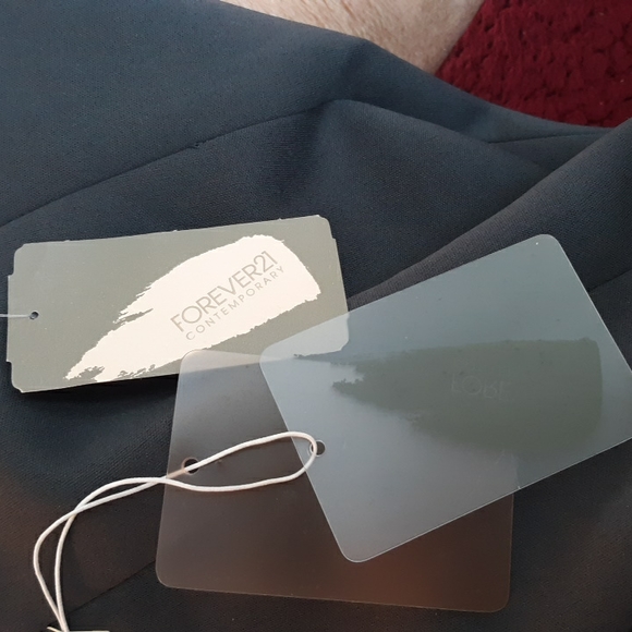 Ladies Forever 21 Short Dk. Gray Skirt sz M - Picture 4 of 4